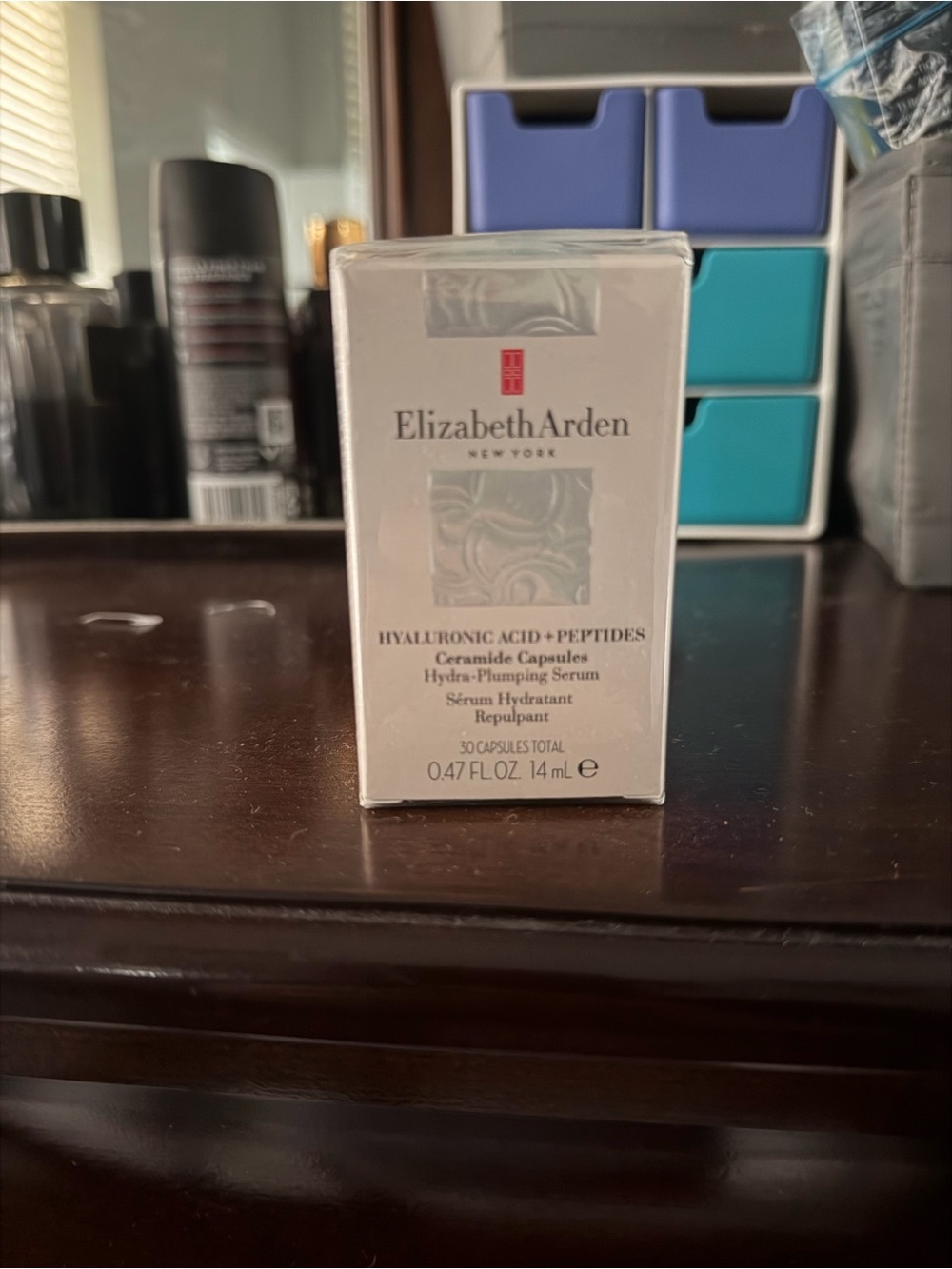 Elizabeth Arden Hydrating Serum Capsules - White